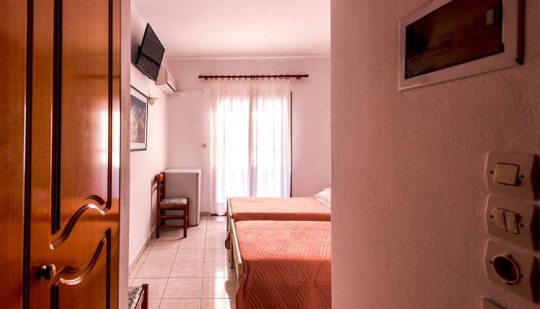 Balaskas Hotel - Διαφάνι, Κάρπαθος