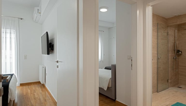 Kolonaki Luxury Residence  by Bill & John Apartments Athens