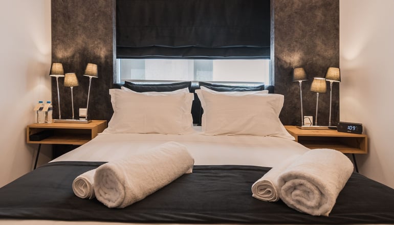 Acropolis Luxury Living by Bill & John Apartments