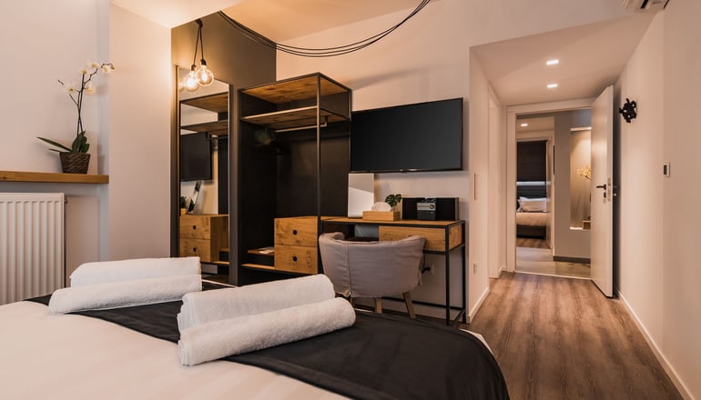 Acropolis Luxury Living by Bill & John Apartments