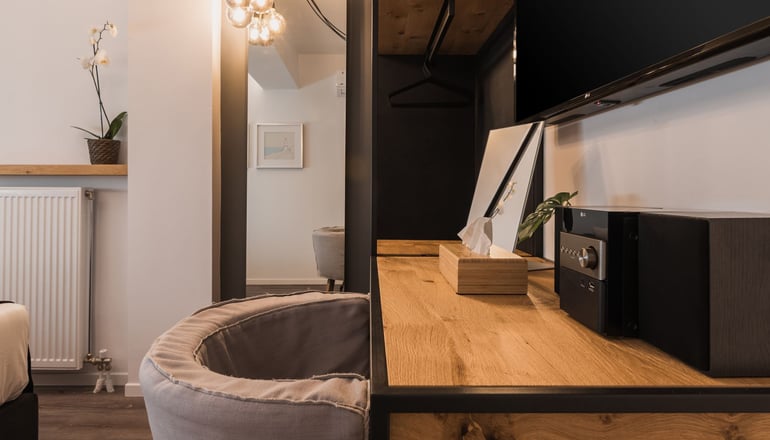 Acropolis Luxury Living by Bill & John Apartments