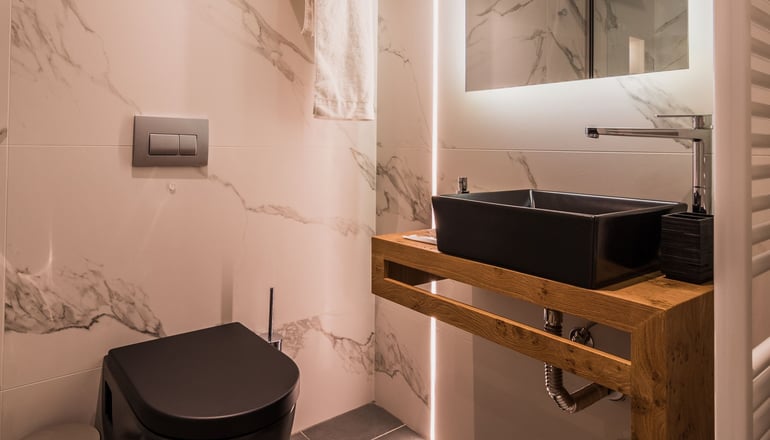 Acropolis Luxury Living by Bill & John Apartments