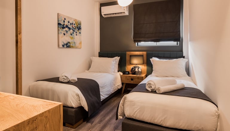 Acropolis Luxury Living by Bill & John Apartments