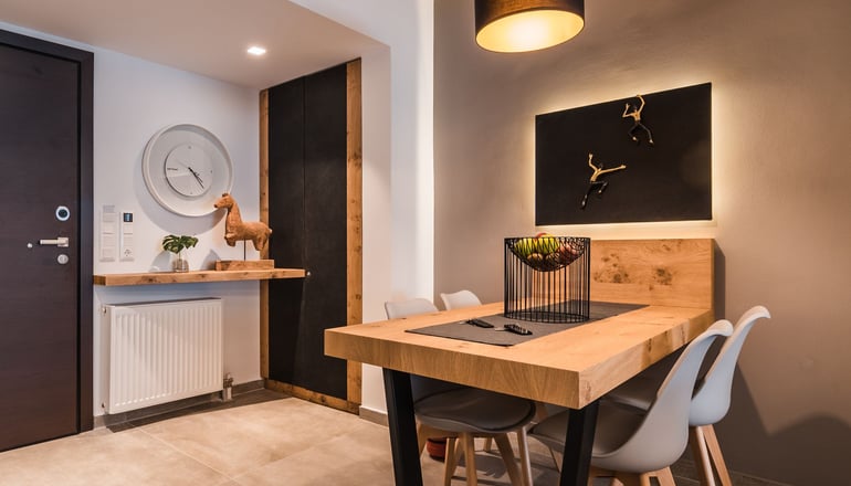 Acropolis Luxury Living by Bill & John Apartments