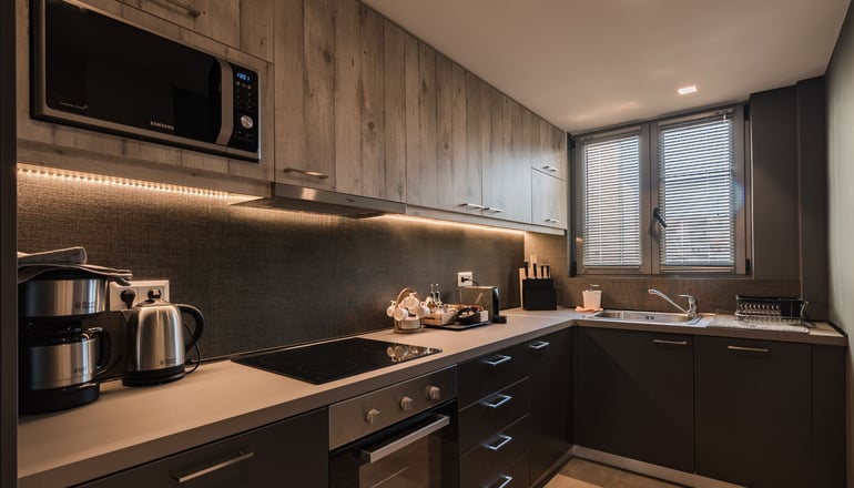 Acropolis Luxury Living by Bill & John Apartments