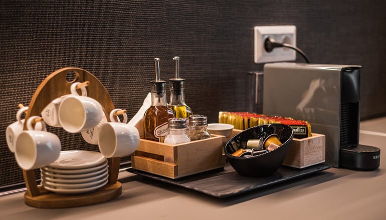 Acropolis Luxury Living by Bill & John Apartments