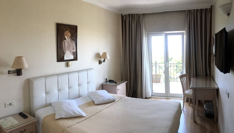 London Hotel -  Γλυφάδα, Αθήνα