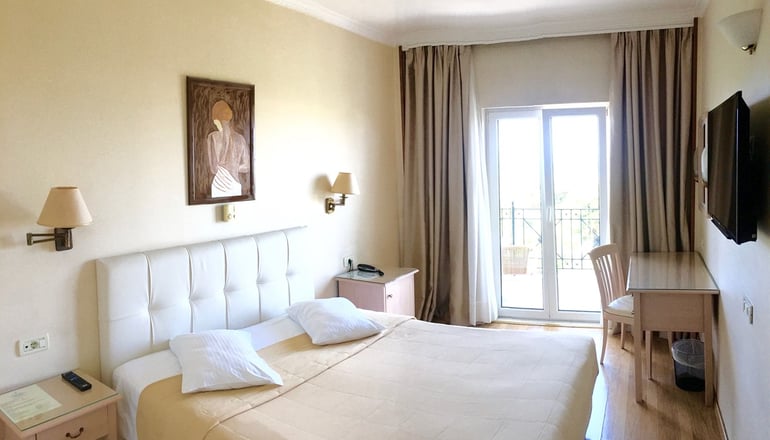 London Hotel -  Γλυφάδα, Αθήνα