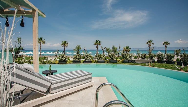 Blue Carpet Luxury Suites