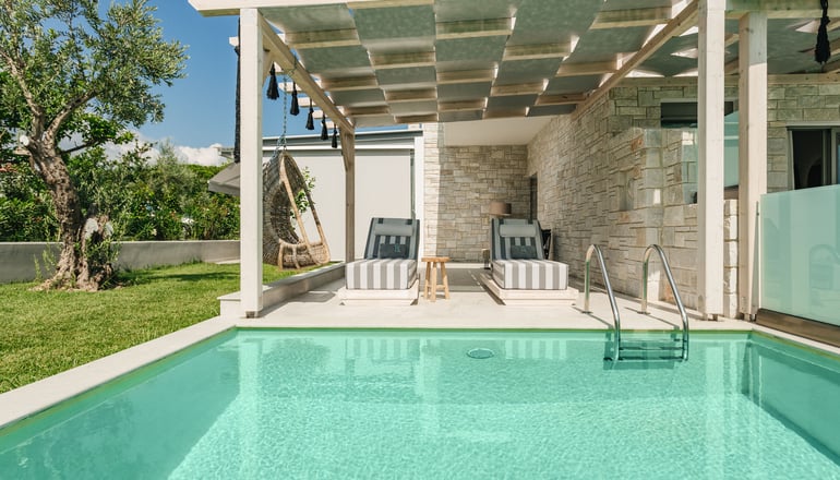 Blue Carpet Luxury Suites