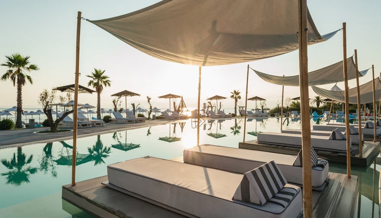 Blue Carpet Luxury Suites