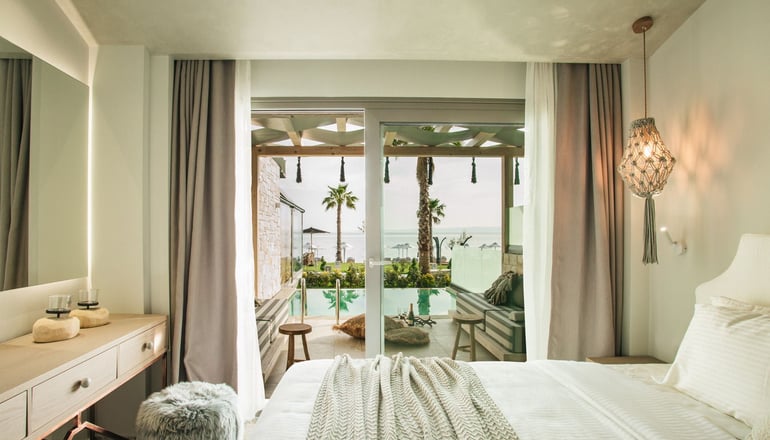 Blue Carpet Luxury Suites