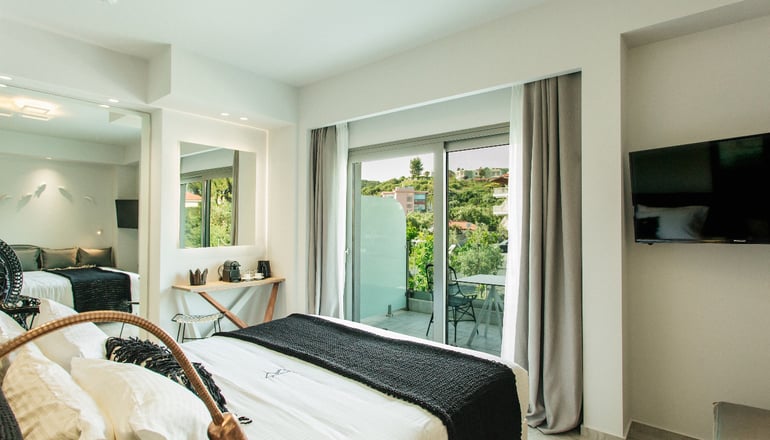 Blue Carpet Luxury Suites