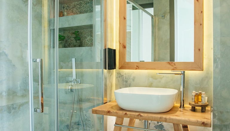 Blue Carpet Luxury Suites