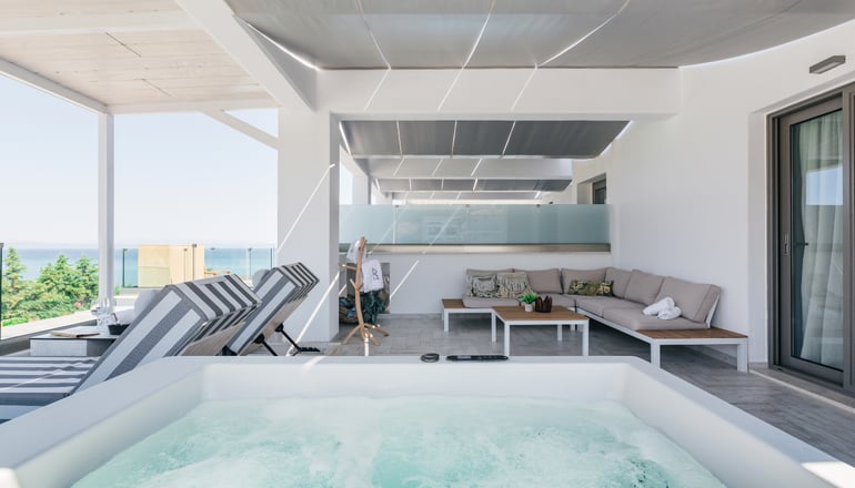 Blue Carpet Luxury Suites
