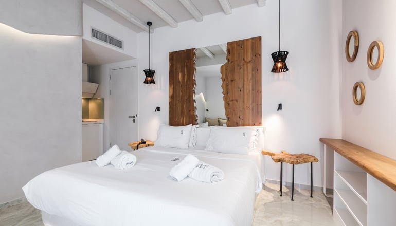 Blue Carpet Luxury Suites