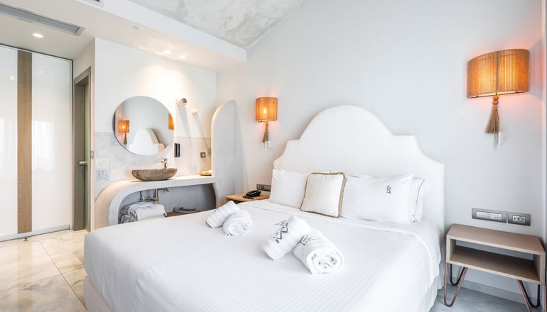 Blue Carpet Luxury Suites
