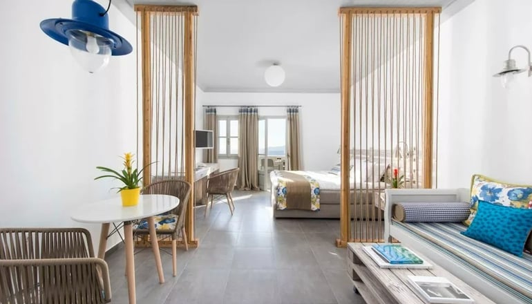 Caldera's Dolphin Suites