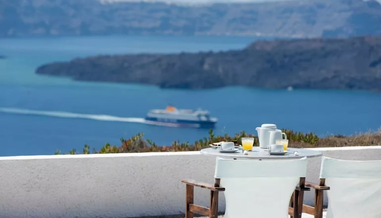 Caldera's Dolphin Suites