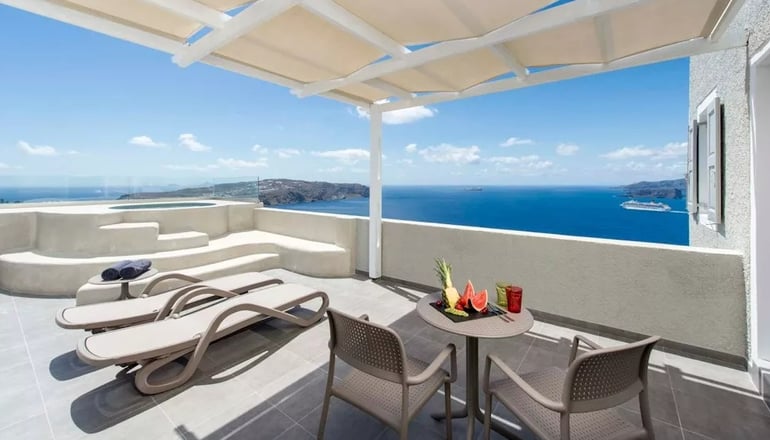 Caldera's Dolphin Suites