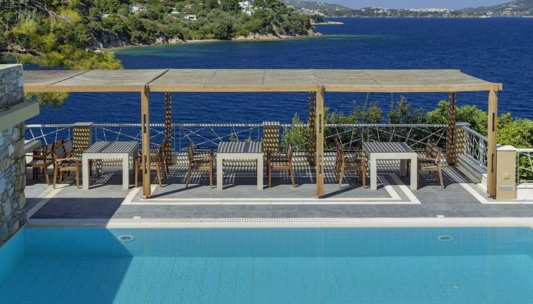 Cape Kanapitsa Hotel Suites