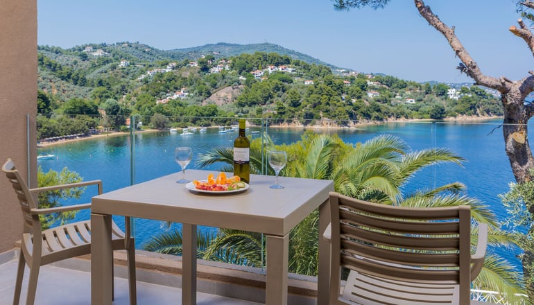 Cape Kanapitsa Hotel Suites