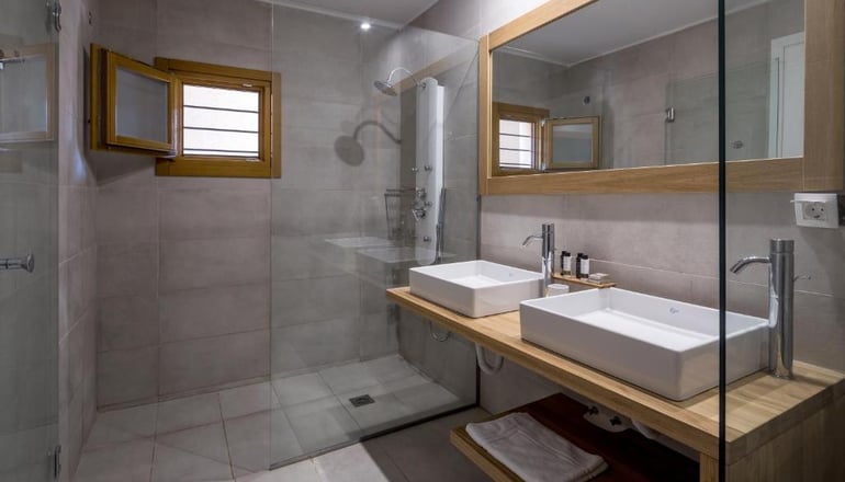 Cape Kanapitsa Hotel Suites