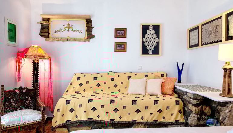 Castria Boutique Studios - Τήνος