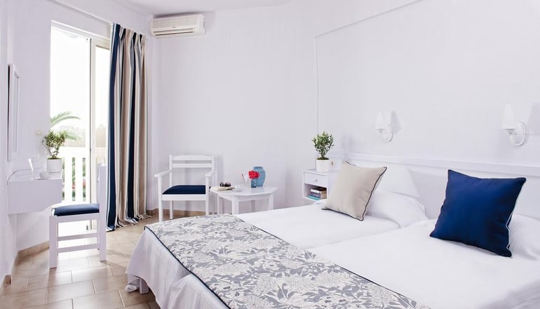 Chryssana Beach Hotel