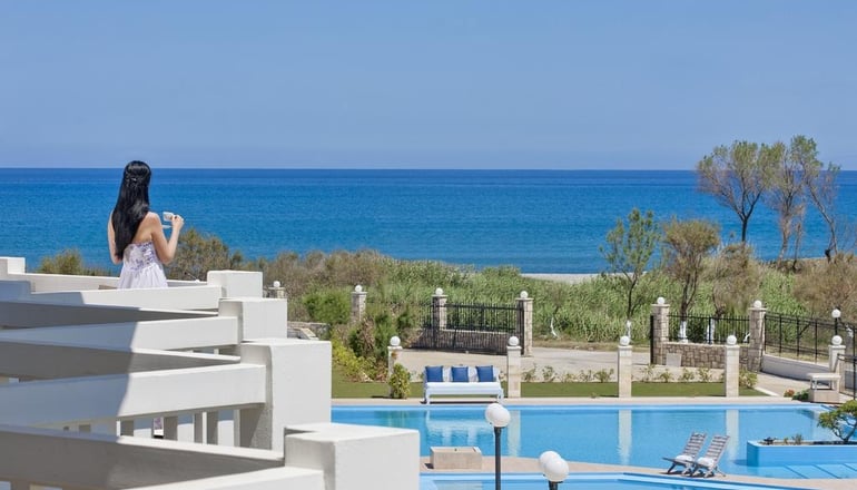 Chryssana Beach Hotel