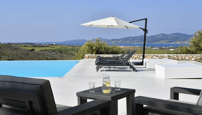 Ciel Paros Villas