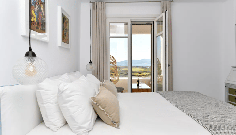 Ciel Paros Villas
