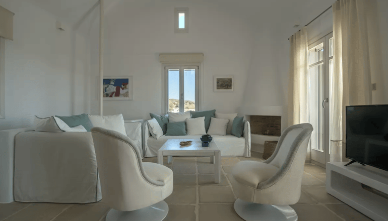 Ciel Paros Villas