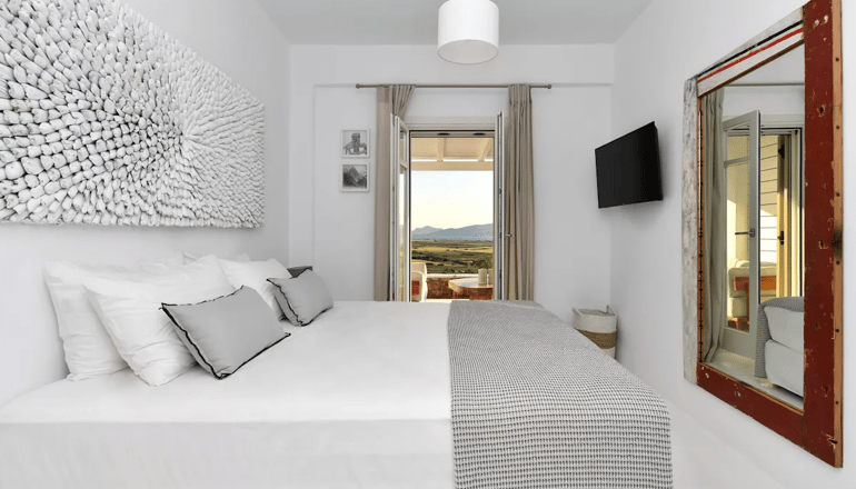 Ciel Paros Villas