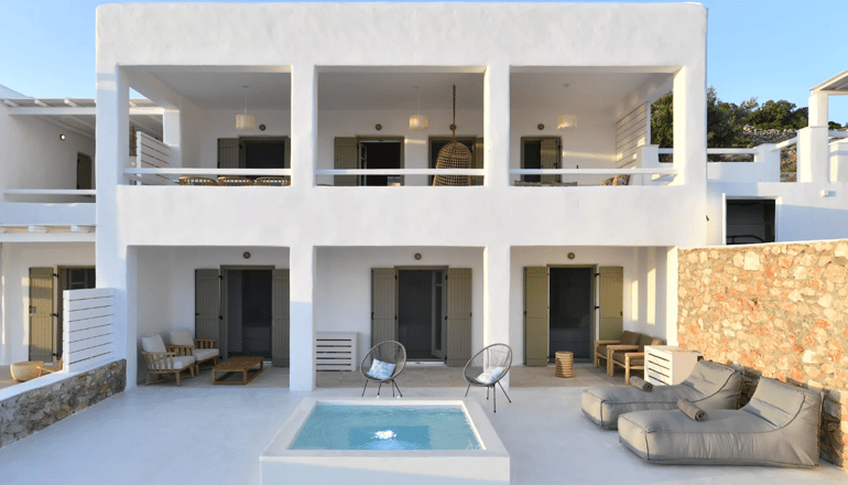 Ciel Paros Villas