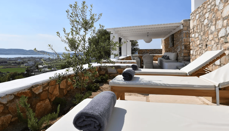 Ciel Paros Villas