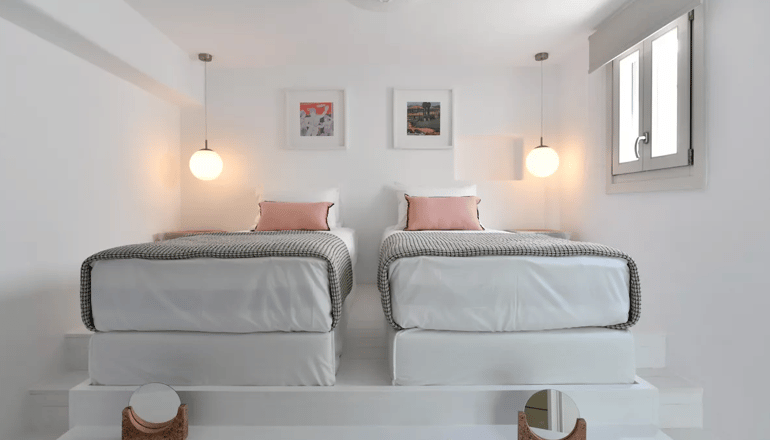 Ciel Paros Villas