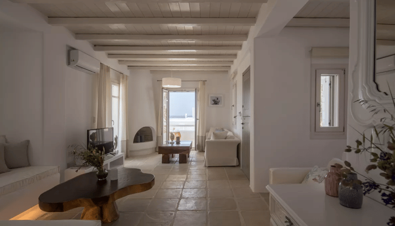 Ciel Paros Villas