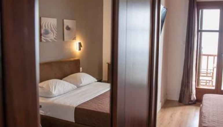 Cleopatra Hotel - Χορευτό, Πήλιο