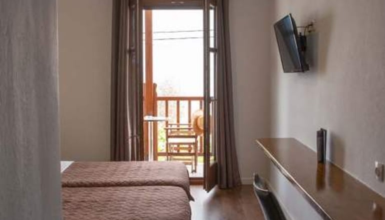 Cleopatra Hotel - Χορευτό, Πήλιο
