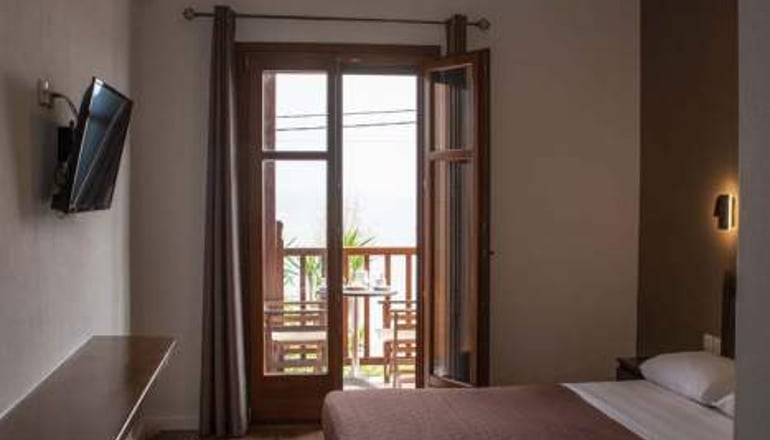 Cleopatra Hotel - Χορευτό, Πήλιο