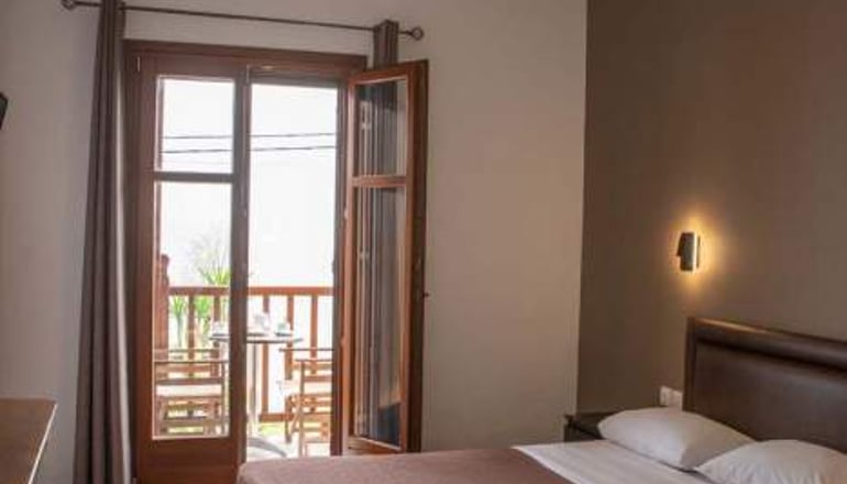 Cleopatra Hotel - Χορευτό, Πήλιο