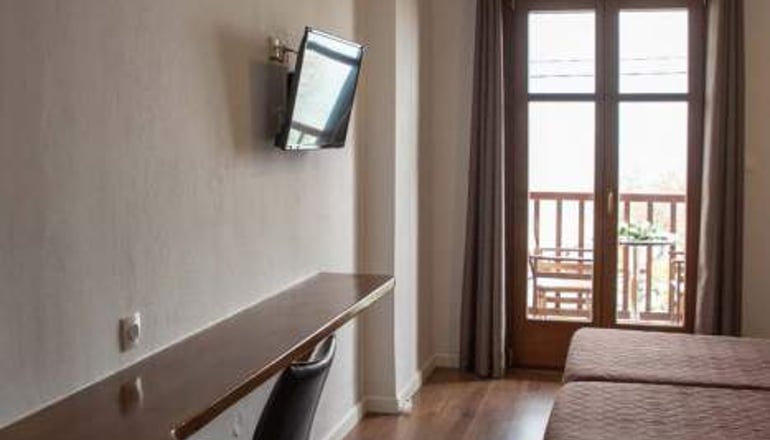 Cleopatra Hotel - Χορευτό, Πήλιο