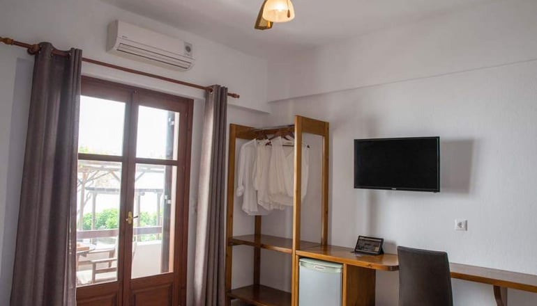 Cleopatra Hotel - Χορευτό, Πήλιο