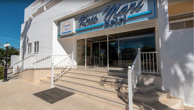 Cleopatra Kris Mari Hotel