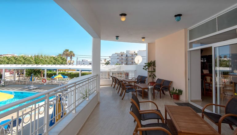 Cleopatra Kris Mari Hotel