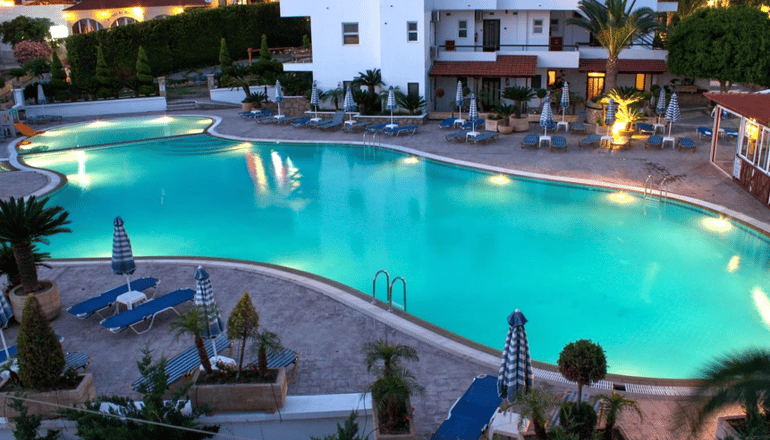 Coliseum Studios & Apartments