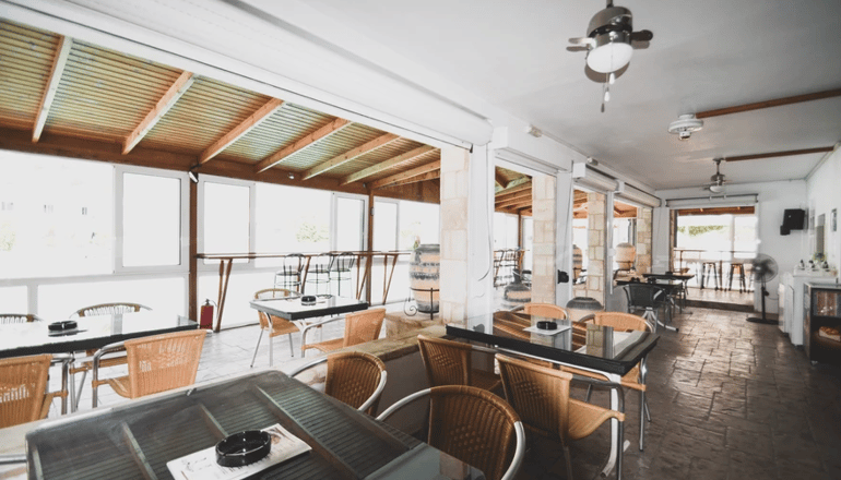 Coliseum Studios & Apartments