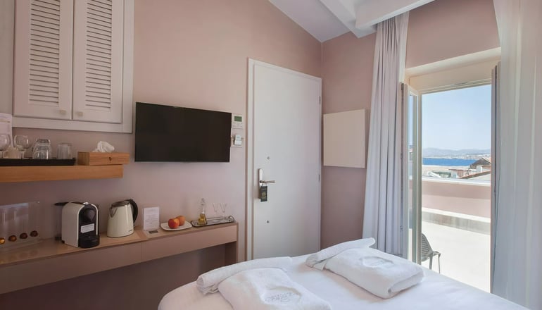 Consolato Boutique Suites