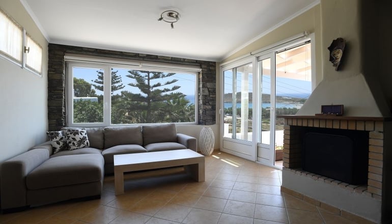 Couvaros Apartments & Suites